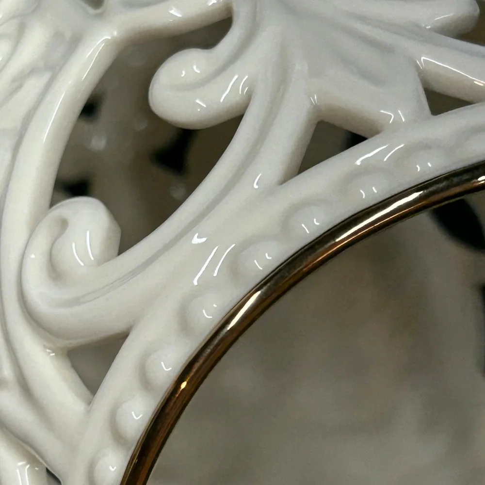 Lenox Classic Scroll Pierced Vase Ivory Fine China Gold Trim 8.25 inch 6125751